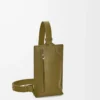 Poche verticale en T en cuir de veau grainé souple Olive