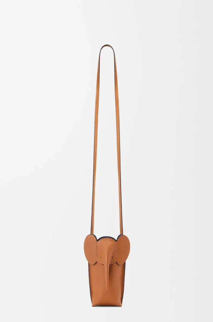 Pochette Elephant en cuir de veau classique Tan
