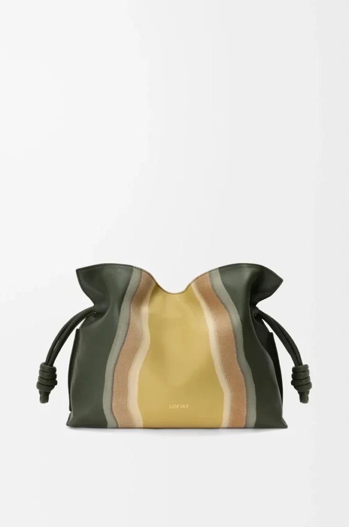 Pochette Flamenco Landscape moyenne en cuir de veau nappa vert bouteille/ocre
