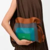 Pochette Flamenco moyenne en cuir de veau nappa Caramel/Vert vif