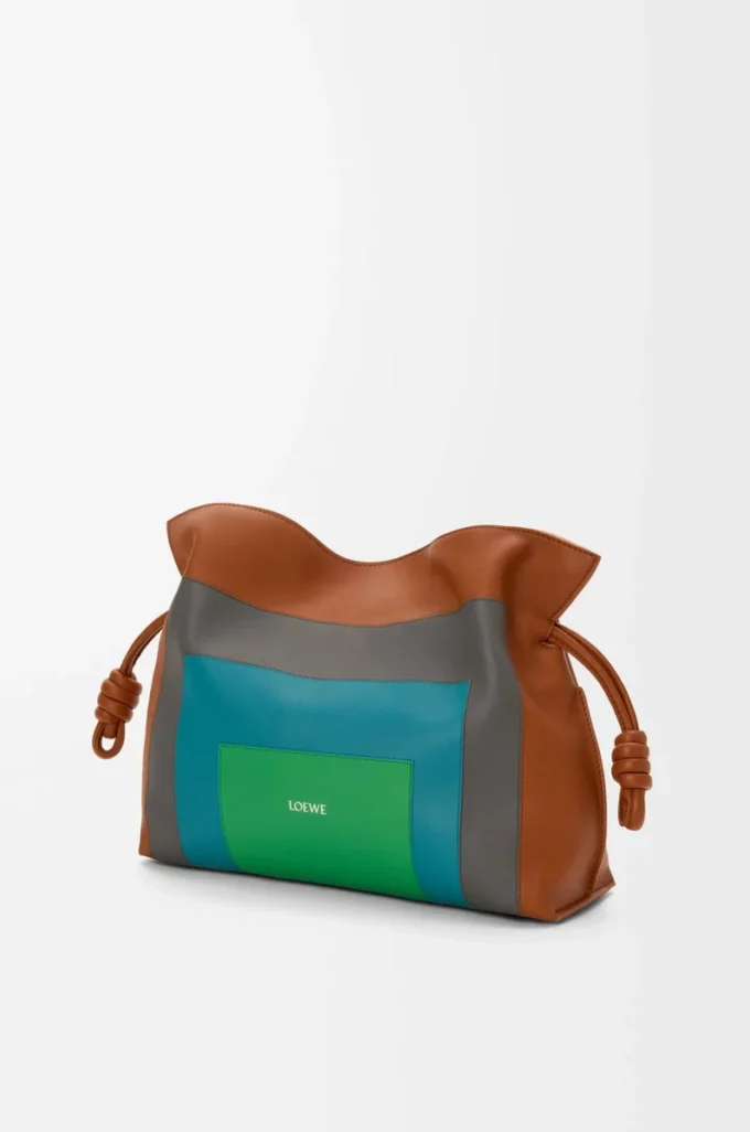 Pochette Flamenco moyenne en cuir de veau nappa Caramel/Vert vif