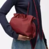 Pochette Flamenco moyenne en cuir de veau nappa rouge brûlé