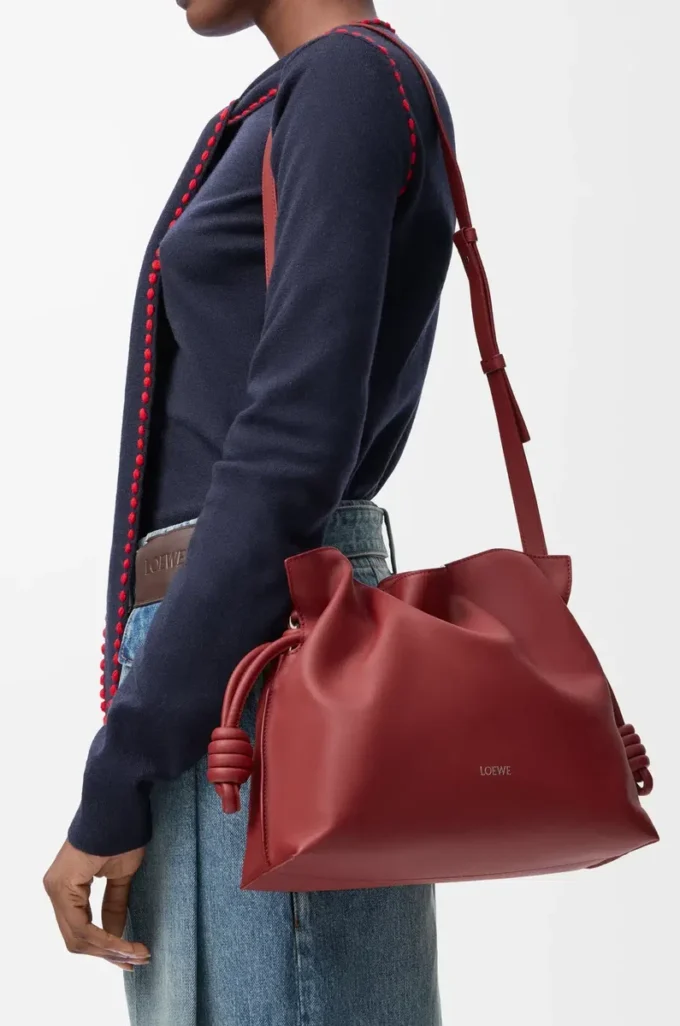 Pochette Flamenco moyenne en cuir de veau nappa rouge brûlé