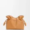 Pochette Flamenco moyenne en cuir de veau nappa Warm Desert
