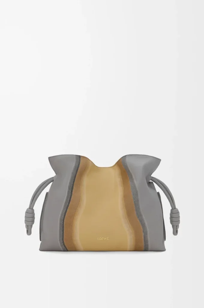 Pochette Flamenco moyenne Landscape en cuir de veau nappa Sparkling Grey/Butter