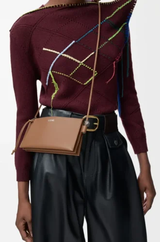 Pochette Joya en cuir de veau nappa Mocha
