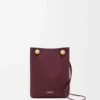 Pochette Pebble en cuir de veau lisse Dark Burgundy Pochette Pebble en cuir de veau lisse Dark Burgundy