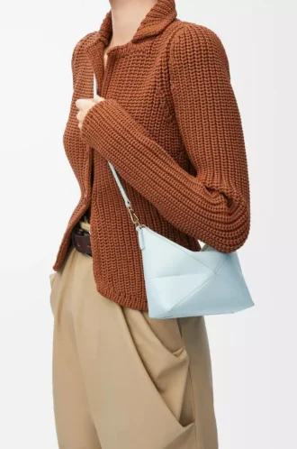 Pochette Puzzle Fold en cuir de veau nappa brillant Blue Iceberg Pochette Puzzle Fold en cuir de veau nappa brillant Blue Iceberg