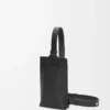 Pochette verticale T en cuir de veau grainé souple noir Pochette verticale T en cuir de veau grainé souple noir