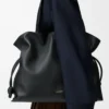 Pochette XL Flamenco en cuir de veau nappa noir