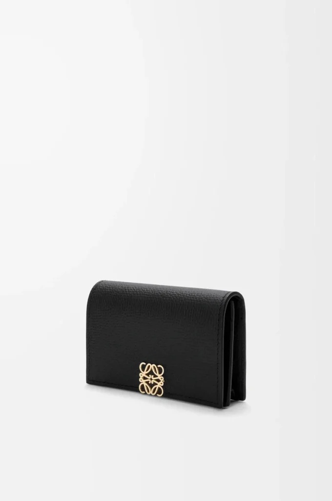 Porte-cartes de visite Anagram en cuir de veau grainé Black/Gold Porte-cartes de visite Anagram en cuir de veau grainé Black/Gold