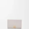 Porte-cartes de visite Anagram en cuir de veau grainé Light Ghost Grey Porte-cartes de visite Anagram en cuir de veau grainé Light Ghost Grey
