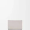 Porte-cartes de visite Anagram en cuir de veau grainé Light Ghost Grey Porte-cartes de visite Anagram en cuir de veau grainé Light Ghost Grey