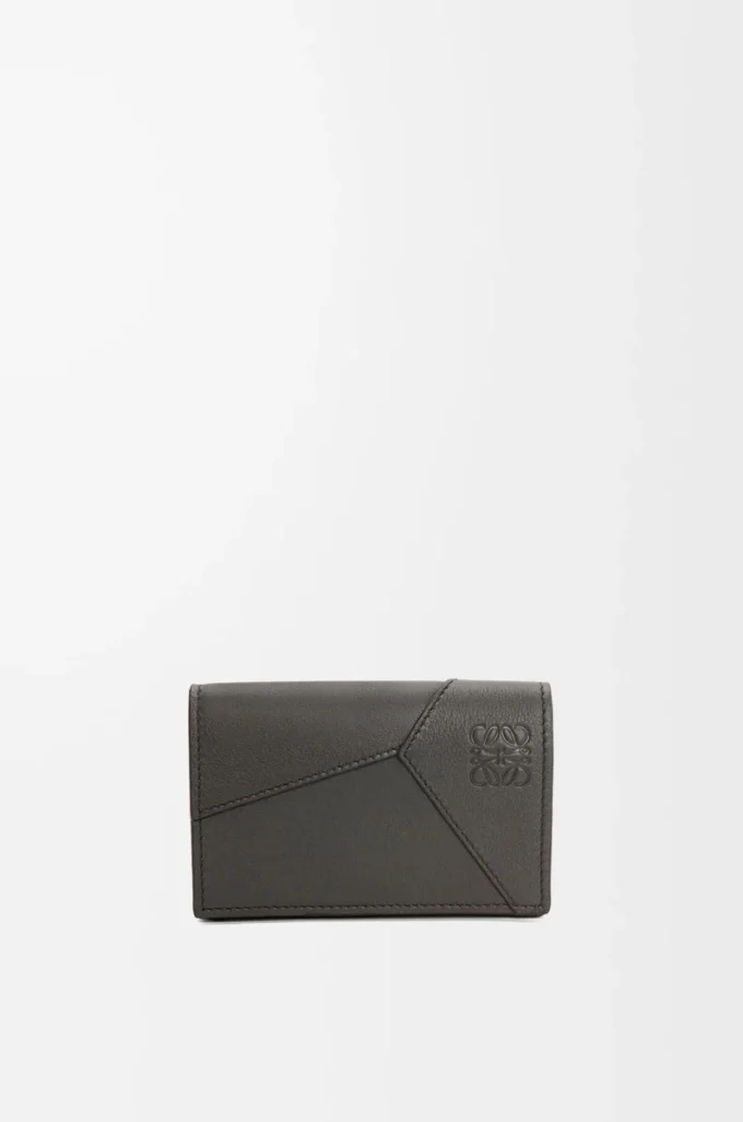 Porte-cartes de visite Puzzle en cuir de veau classique Gris foncé Porte-cartes de visite Puzzle en cuir de veau classique Gris foncé