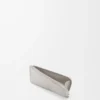 Porte-cartes et monnaie en cuir de veau satiné gris coquillage Porte-cartes et monnaie en cuir de veau satiné gris coquillage