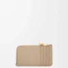 Porte-cartes et monnaie Pebble en cuir de veau nappa brillant Sand Porte-cartes et monnaie Pebble en cuir de veau nappa brillant Sand