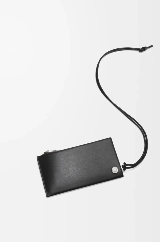 Porte-cartes et porte-monnaie Pebble Slider en cuir de veau nappa brillant noir/kaki foncé