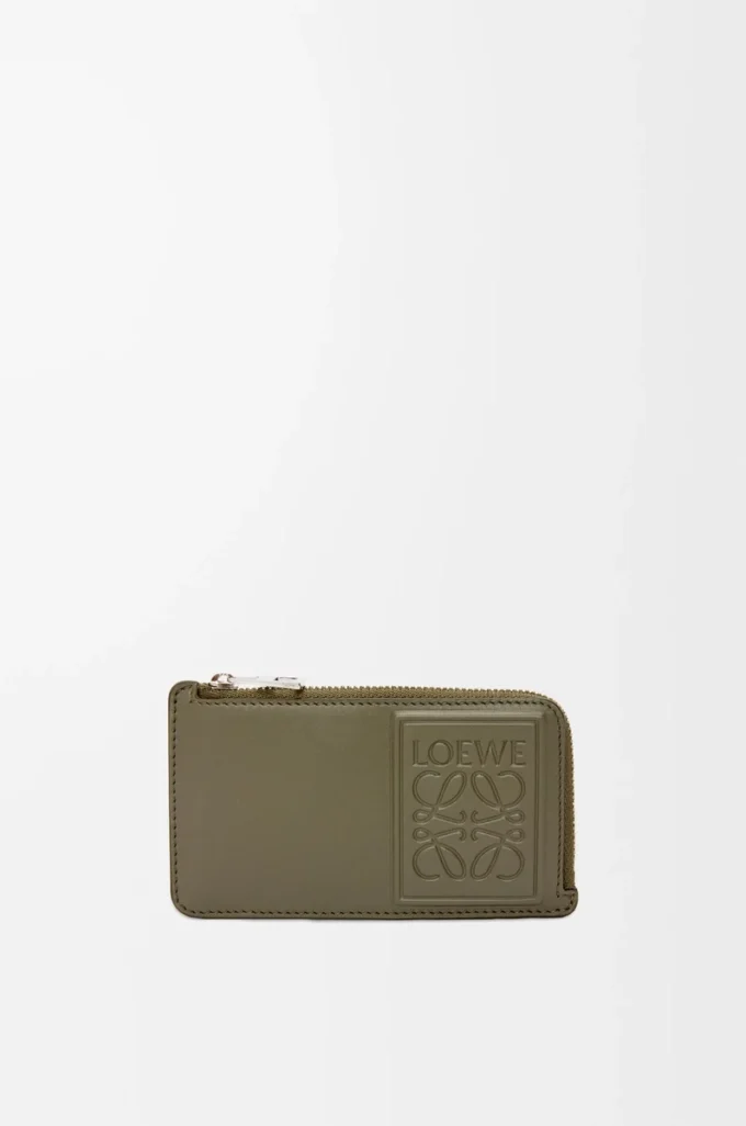 Porte-cartes à monnaie en cuir de veau satiné vert kaki Porte-cartes à monnaie en cuir de veau satiné vert kaki