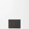 Porte-cartes uni en cuir de veau classique texturé gris foncé Porte-cartes uni en cuir de veau classique texturé gris foncé
