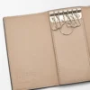 Porte-clés Anagram en cuir de veau grainé Sand Porte-clés Anagram en cuir de veau grainé Sand