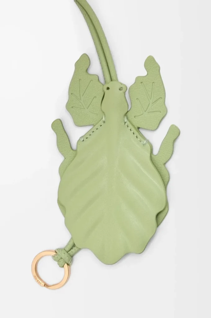 Porte-clés Leaf Insect en cuir de veau classique Light Pear