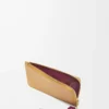 Porte-monnaie et cartes Knot en cuir nappa brillant Sahara/Crimson Porte-monnaie et cartes Knot en cuir nappa brillant Sahara/Crimson