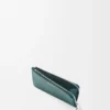 Porte-monnaie Pebble en cuir de veau nappa brillant Deep Forest Porte-monnaie Pebble en cuir de veau nappa brillant Deep Forest