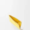 Porte-monnaie Pebble en cuir nappa brillant Baby Corn Porte-monnaie Pebble en cuir nappa brillant Baby Corn