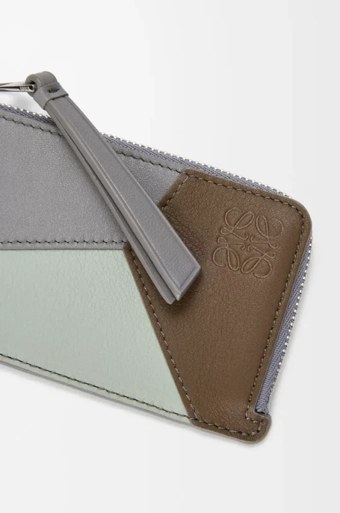 Porte-monnaie Puzzle en cuir de veau classique marron hivernal/gris cendré Porte-monnaie Puzzle en cuir de veau classique marron hivernal/gris cendré