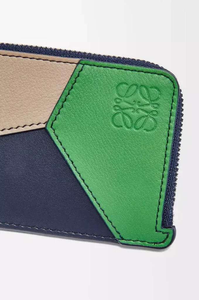 Porte-monnaie Puzzle en cuir de veau classique sable/vert tropical Porte-monnaie Puzzle en cuir de veau classique sable/vert tropical