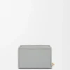 Porte-monnaie zippé en cuir nappa brillant gris coquillage/pissenlit Porte-monnaie zippé en cuir nappa brillant gris coquillage/pissenlit