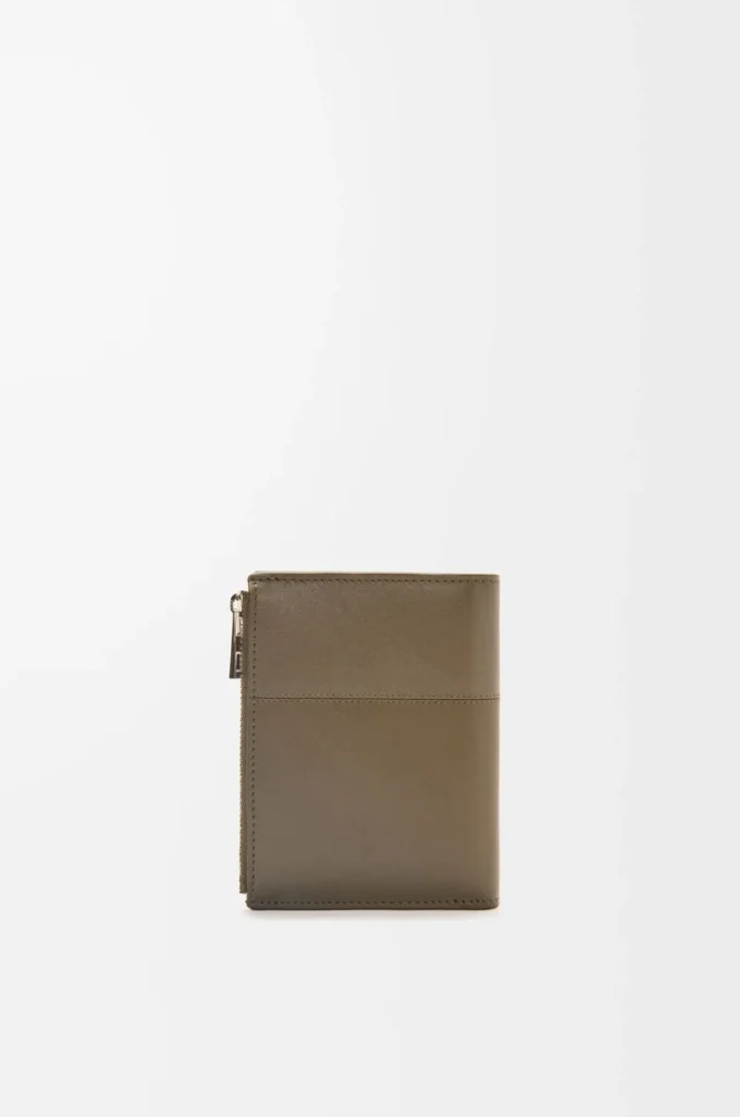 Portefeuille compact et fin en cuir de veau brillant    Vert kaki foncé/Vert kaki