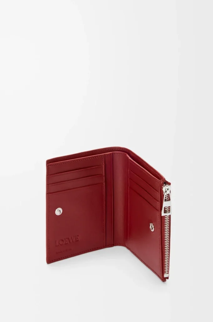 Portefeuille compact et fin en cuir de veau classique rouge brûlé Portefeuille compact et fin en cuir de veau classique rouge brûlé