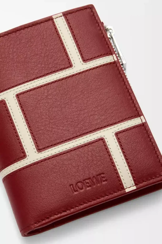 Portefeuille compact et fin en cuir de veau classique rouge brûlé Portefeuille compact et fin en cuir de veau classique rouge brûlé