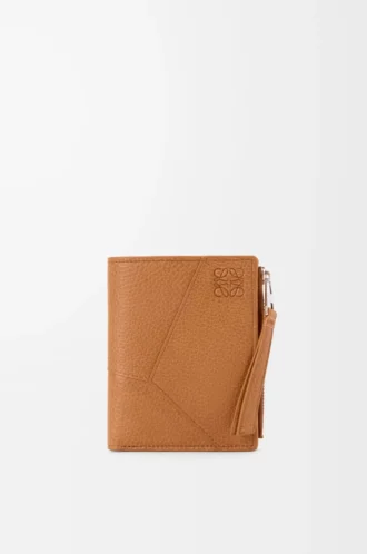 Portefeuille compact et fin Puzzle en cuir de veau grainé souple Light Canyon Brown