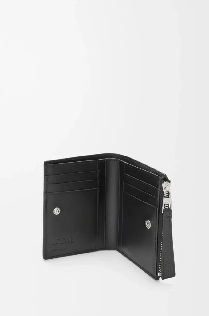 Portefeuille compact et fin Puzzle en cuir de veau grainé souple Noir Portefeuille compact et fin Puzzle en cuir de veau grainé souple Noir