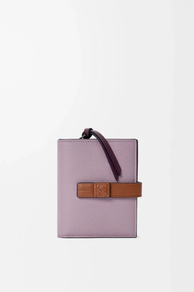 Portefeuille compact à fermeture éclair en cuir de veau grainé souple Dirty Mauve/Squirrel