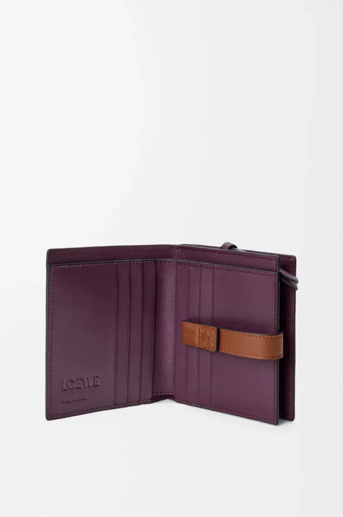 Portefeuille compact à fermeture éclair en cuir de veau grainé souple Dirty Mauve/Squirrel