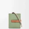 Portefeuille compact à fermeture éclair en cuir de veau grainé souple Rosemary/Tan