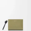 Portefeuille compact Knot en cuir de veau nappa brillant Eucalyptus/Deep Navy