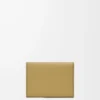 Portefeuille compact Landscape en cuir de veau nappa vert bouteille/ocre