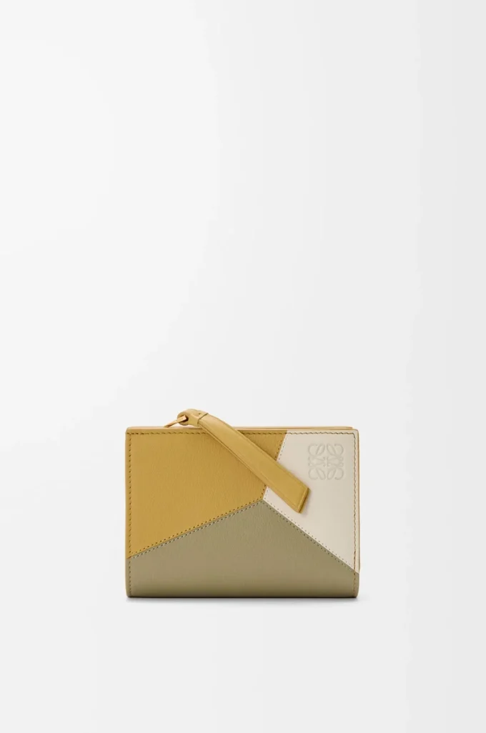 Portefeuille compact Puzzle en cuir de veau classique Ginger/Sea Salt