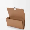 Portefeuille continental Pebble en cuir de veau mini grain Moka