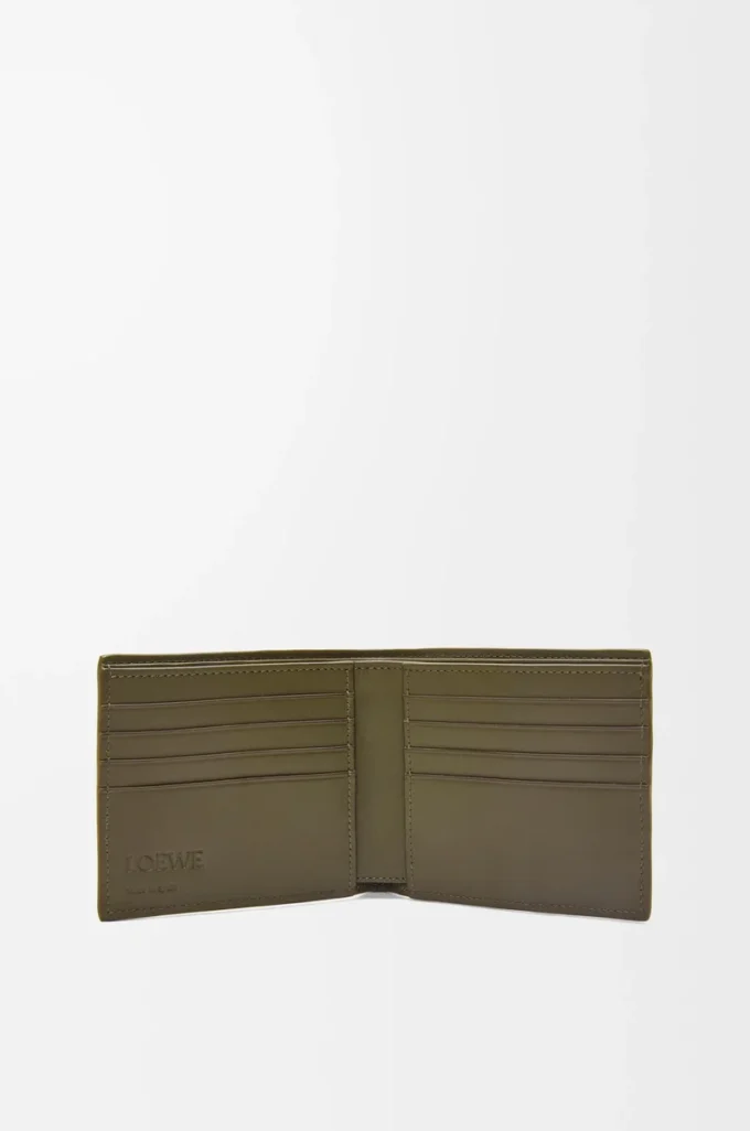 Portefeuille à deux volets en cuir de veau classique texturé Dark Khaki Portefeuille à deux volets en cuir de veau classique texturé Dark Khaki