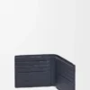 Portefeuille à deux volets en cuir de veau classique texturé Deep Navy