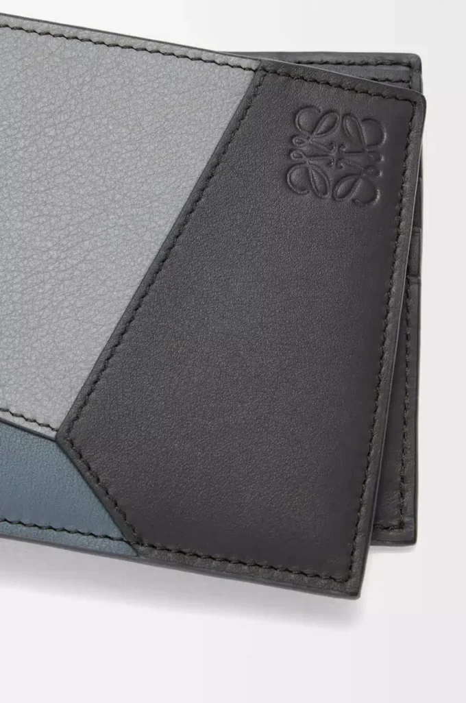 Portefeuille à deux volets Puzzle en cuir de veau classique Gris asphalte/Bleu tempête