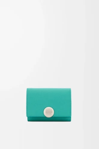 Portefeuille à trois volets en cuir de veau grainé Pebble Aquamarine