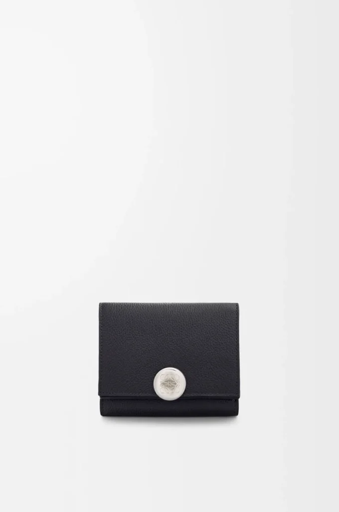 Portefeuille à trois volets en cuir de veau grainé Pebble, couleur Black
