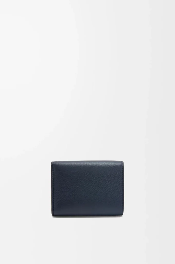 Portefeuille à trois volets en cuir de veau grainé souple, bleu marine foncé