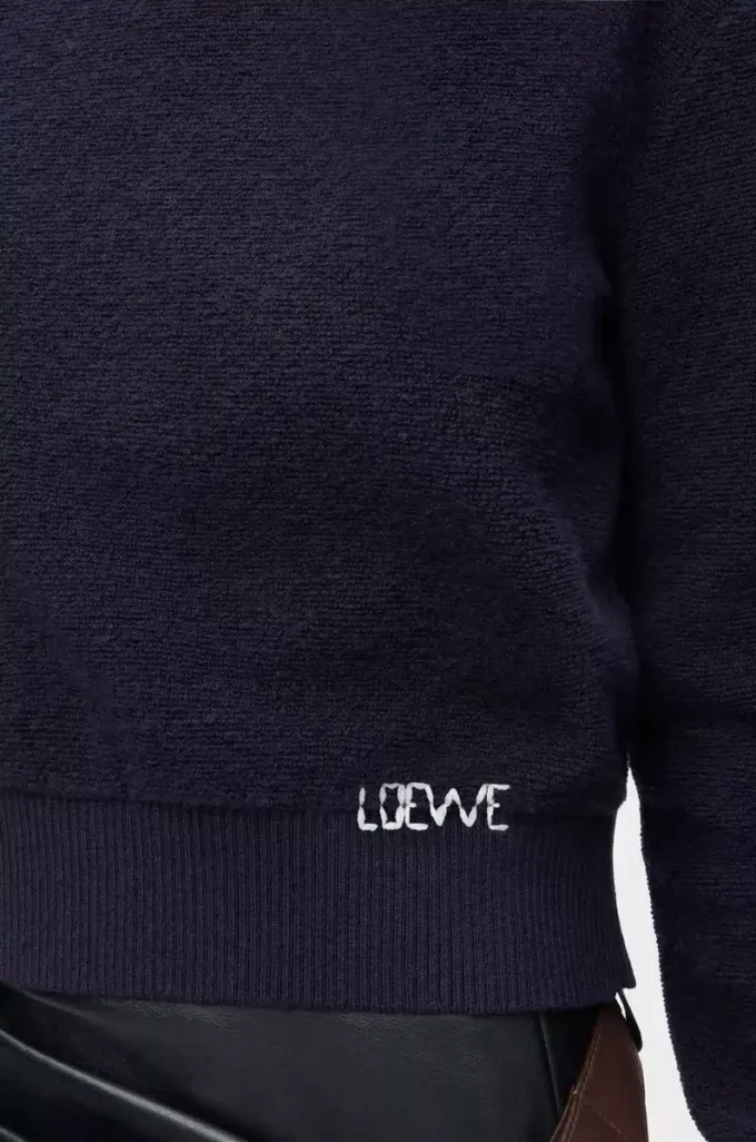 Pull en laine bleu marine